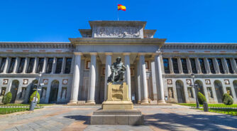 Entrance,Of,The,Museo,Del,Prado,(the,Prado,Museum),,Statue