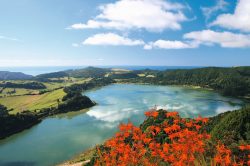 Pico do Ferro viewpoint - Furnas Lake (1)