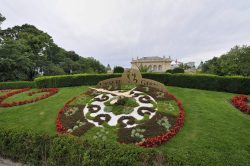 Totale mit Blumenuhr - Stadtpark