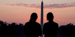 Students looking out to the Washington Monument