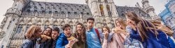 Grand-Place - Grote Markt - gaufre - wafel - waffle_42011_© visit.brussels - Antoine Rassart