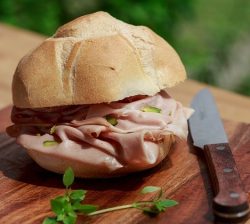 Mortadella_Crop