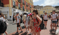 Students walking through Sorrento
