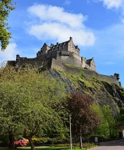 edinburg-castle