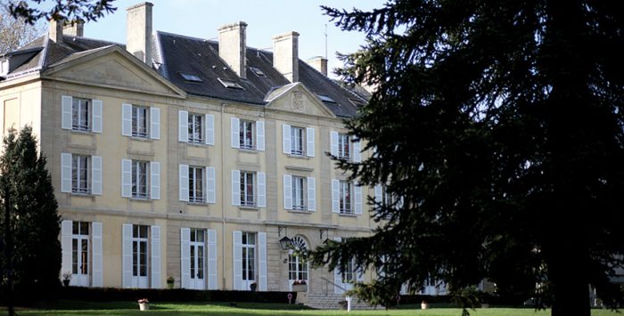 Château du Molay side photo
