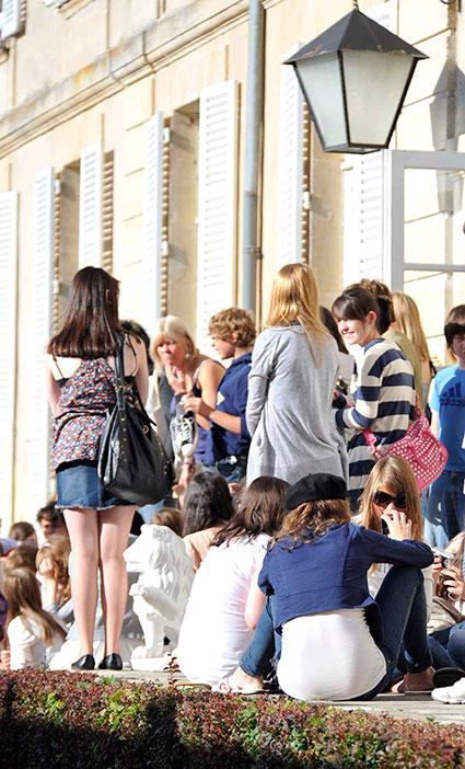 Students outside the Château du Molay