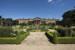 900x600_northern-ireland-hillsborough-castle
