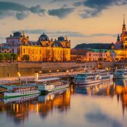 Beautiful,Dresden,City,Skyline,At,Elbe,River,And,Augustus,Bridge,