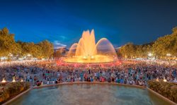 magic_fountain_barcelona_213349714