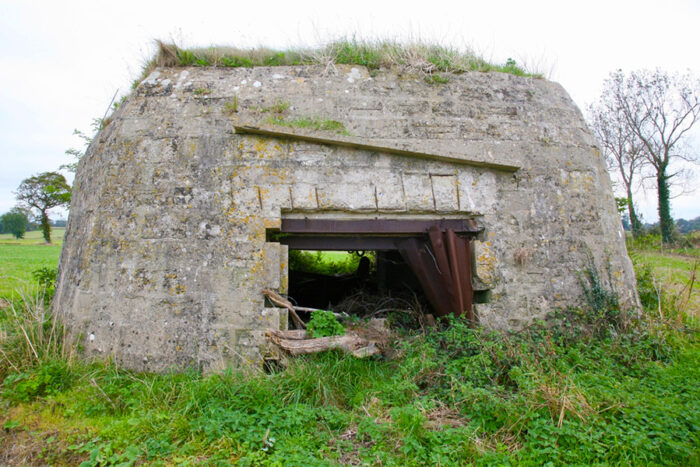 900x600_france-normandy-maisy-battery