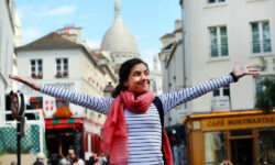 Happy,Beautiful,Girl,On,Montmartre,In,Paris