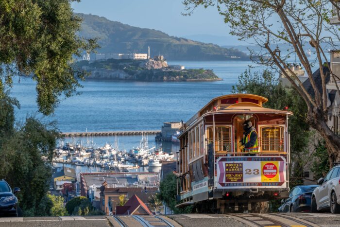 San,Francisco,Cable,Cars,At,Daybreak