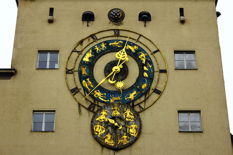 Deutsches,Museum,Clock,,Munich,,Germany