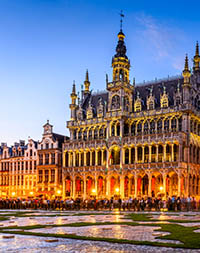The Grand Place and Maison du Roi in central Brussels at dusk