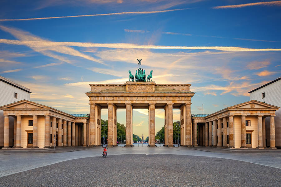 Brandenburg,Gate,Or,Brandenburger,Tor,At,Sunset,,Berlin,,Germany