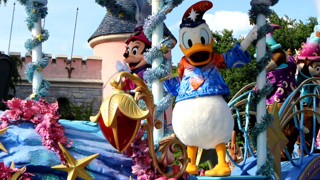 Disney characters - Step into the Magic