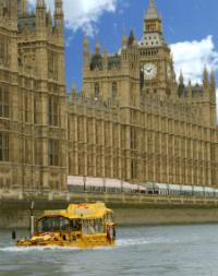 Duck_Tours_Thames_London_1