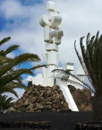 Monument to the Peasant Farmer - CC wiseguy71