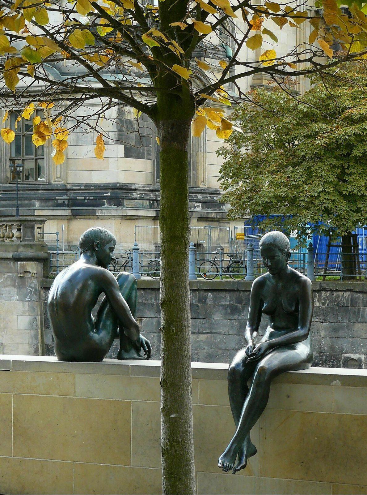 figures bronze berlin