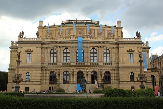 Opera performance, Prague