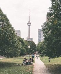 Walking tour in Toronto