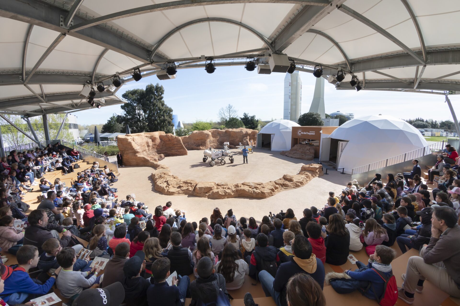 Demonstration at the Cité de l'Espace in Toulouse, France