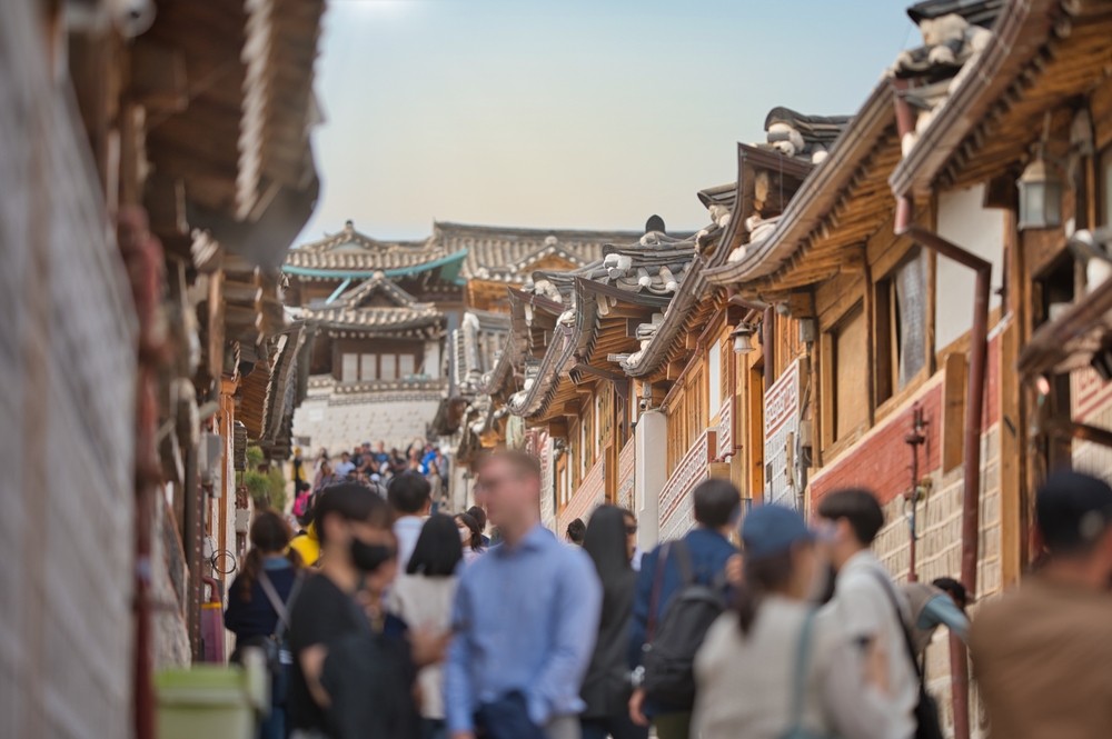 Tourists in Hanok folk village near Seoul, South Korea